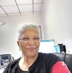 Meet your Posher, Antoinette